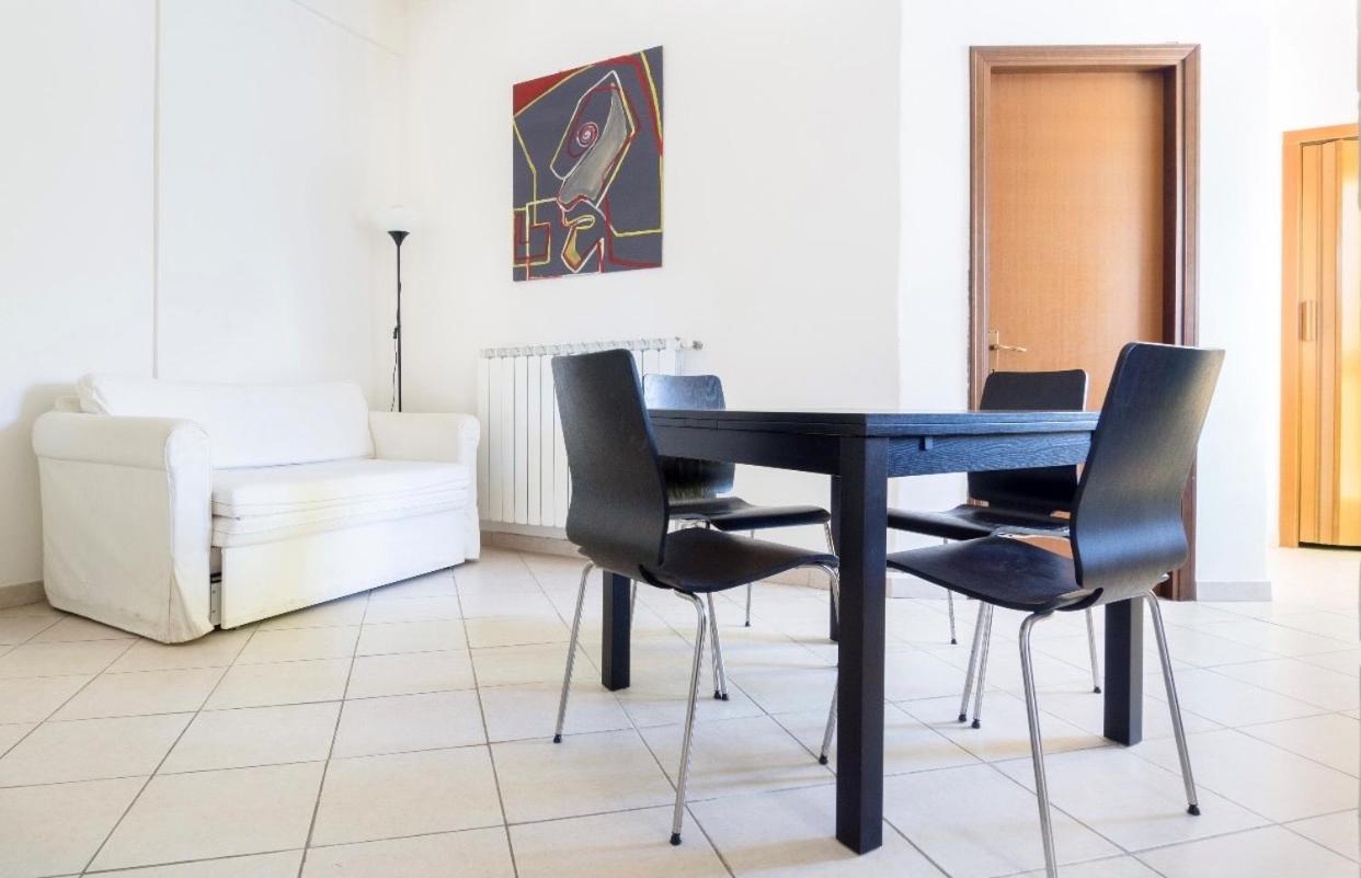 Cozy 55-M2 Flat Close To The Countryside In 纳尔尼 外观 照片
