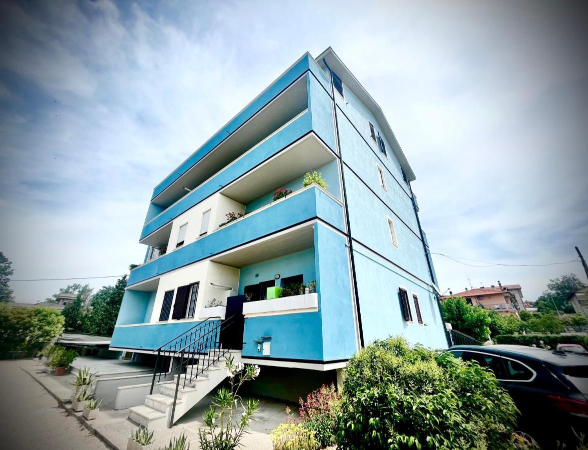 Cozy 55-M2 Flat Close To The Countryside In 纳尔尼 外观 照片