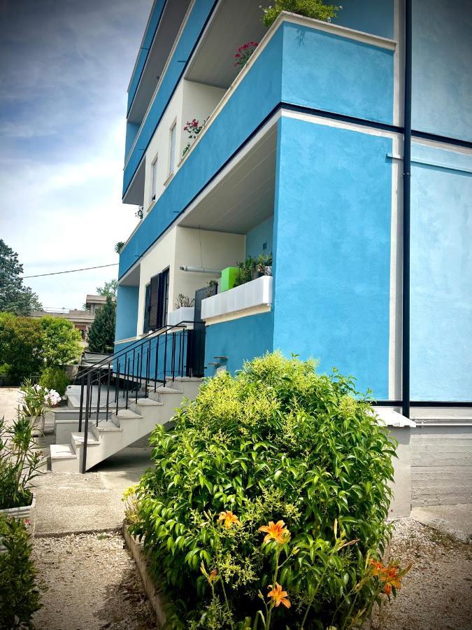 Cozy 55-M2 Flat Close To The Countryside In 纳尔尼 外观 照片