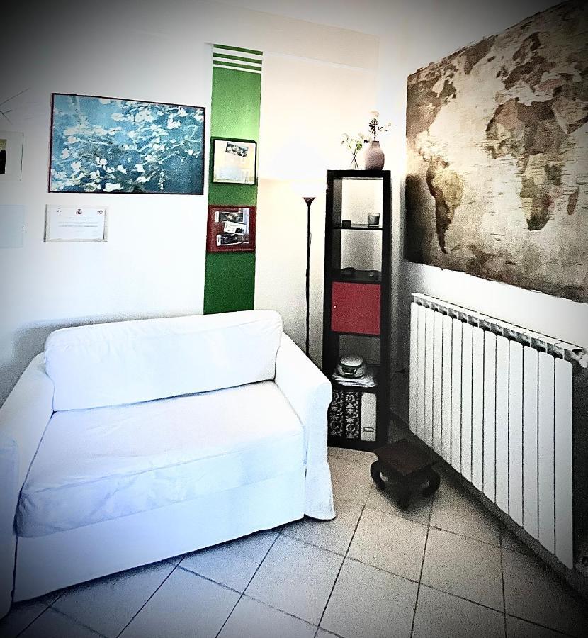 Cozy 55-M2 Flat Close To The Countryside In 纳尔尼 外观 照片